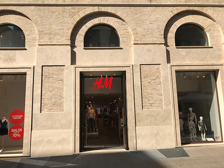 H&M Ancona